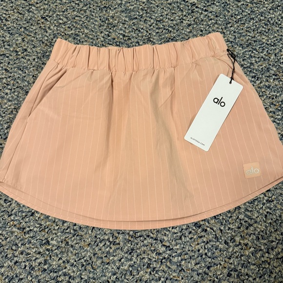NWT ALO YOGA Pinstripe Daylight Mini Skirt Pink Quartz Ivory - Picture 5 of 9